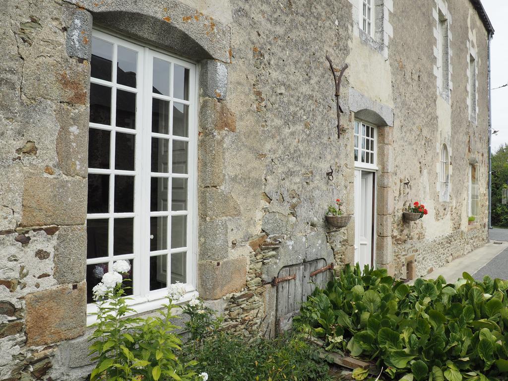 Les Grands-Aulnais Bed & Breakfast Cosse-le-Vivien Exterior photo